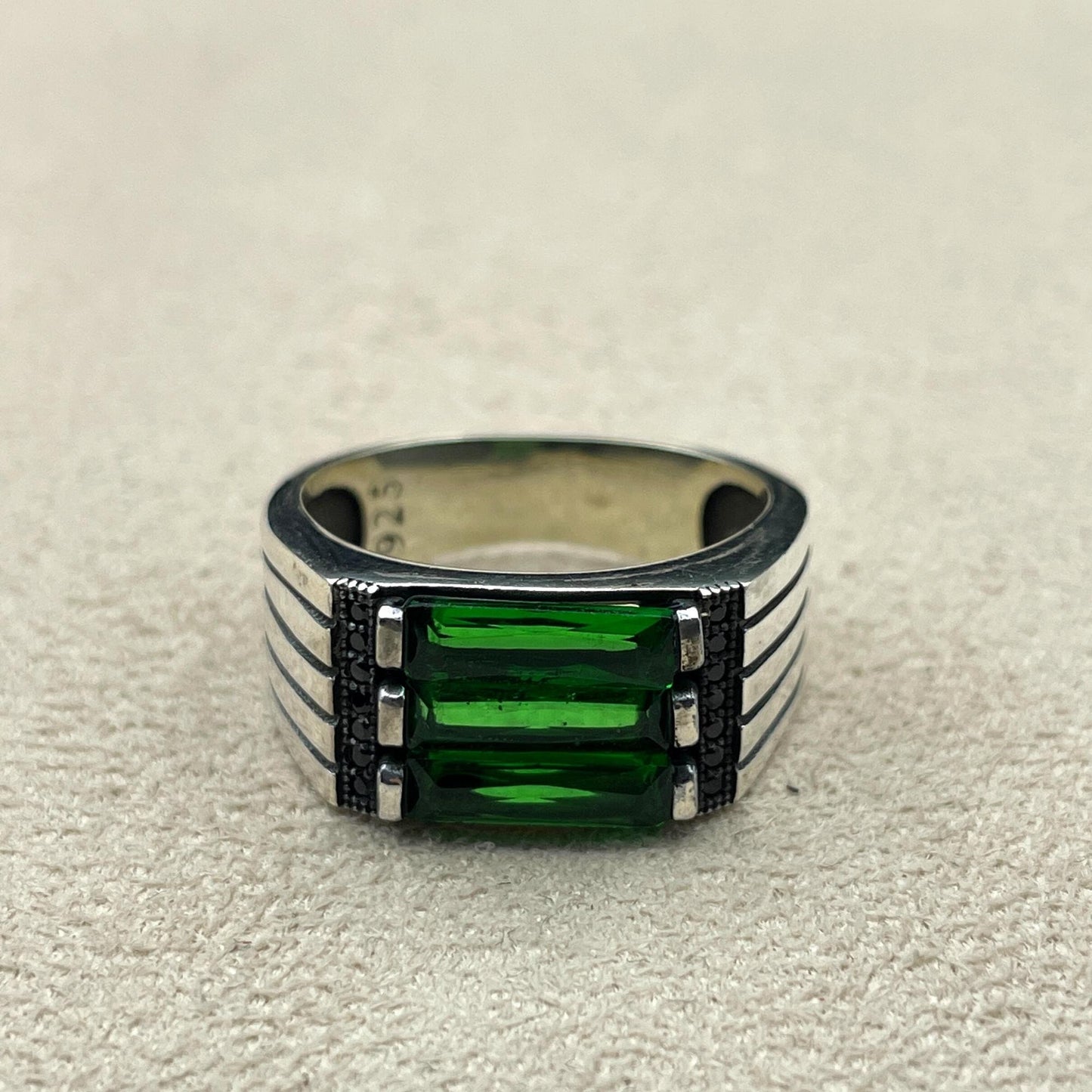 Men's Handmade Silver Ring, Green Emerald Men Silver Ring, Minimal Gemstone Ring, 925 Sterling Silver Men Ring, Unisex Ring, Gift Hor Him