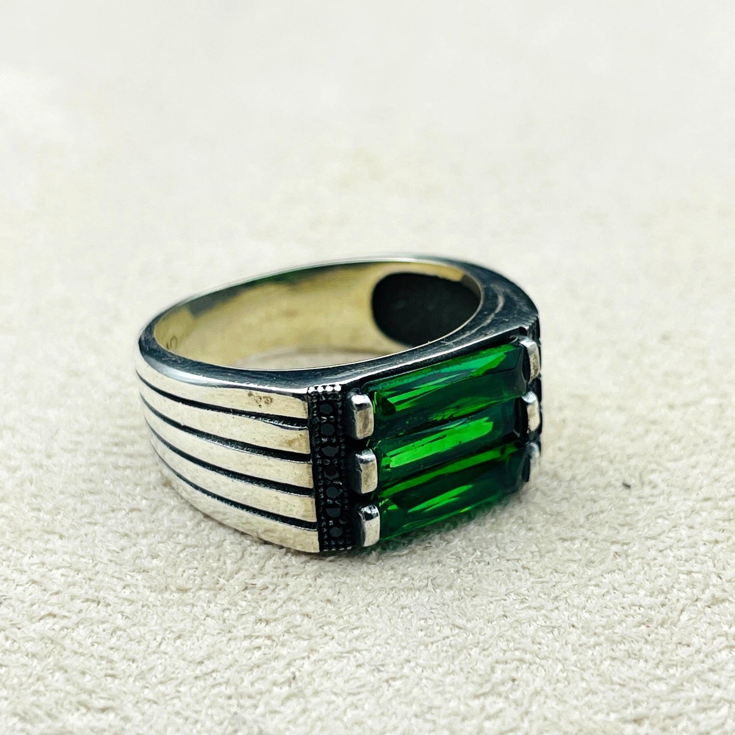 Men's Handmade Silver Ring, Green Emerald Men Silver Ring, Minimal Gemstone Ring, 925 Sterling Silver Men Ring, Unisex Ring, Gift Hor Him