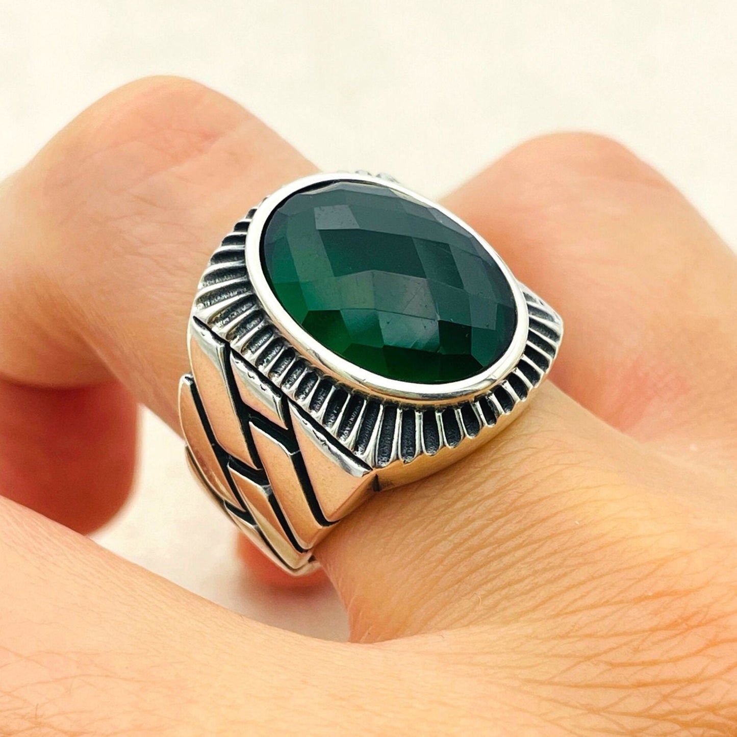 Emerald Stone Mens Ring, Green Oval Stone Turkish Handmade Silver Ring, Unique Elegant Silver Ring, 925 Sterling Silver Ring, Gift Ring