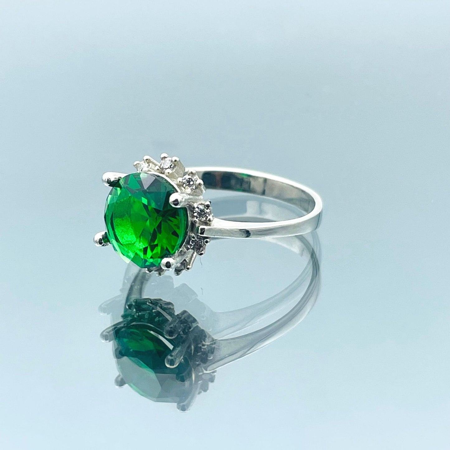 Women's Handmade Silver Ring with Oval Green Emerald Stone - Women's Jewelry - Unique Wedding or Engagement Ring - Ladies Silver Ring