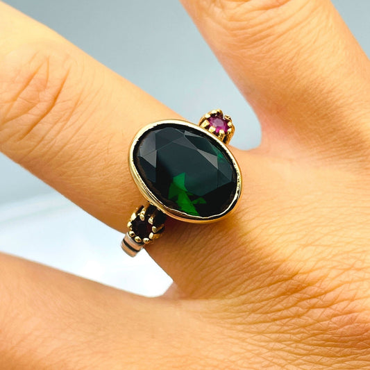 Women Emerald Stone Ring, Handmade Silver Ladies Ring, Green Stone Ring, 925K Sterling Silver Authentic Ring, Womens Jewelry, Gift For Her