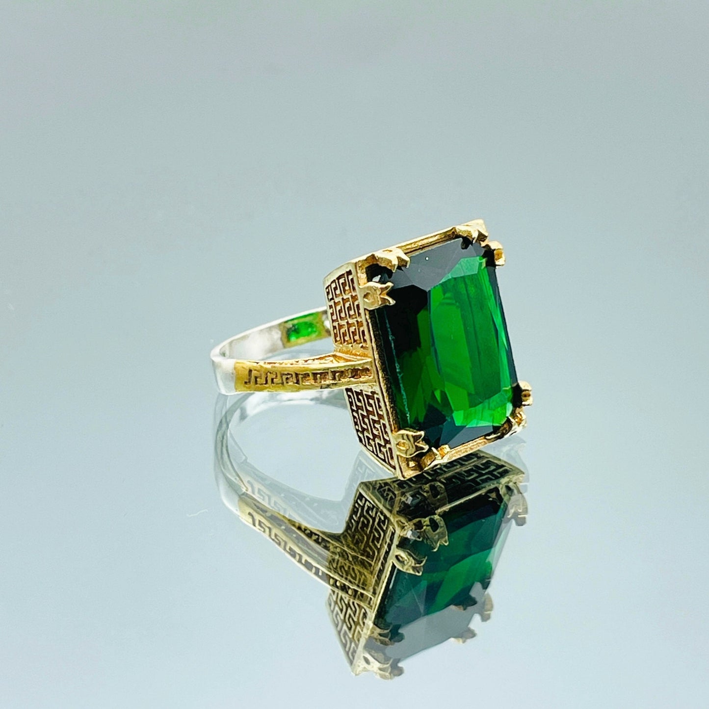 Women Emerald Stone Ring, 925 Sterling Silver, Turkish Handmade Jewelry, Gift For Her, Gift For Anniversay Jewelry, Unique Fashion Design